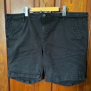 20 - torrid Bermuda Short